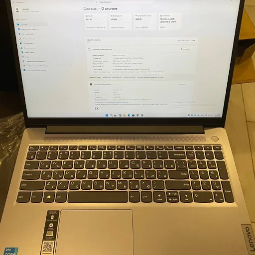 Ноутбук Lenovo IdeaPad Slim 3 15IRU8