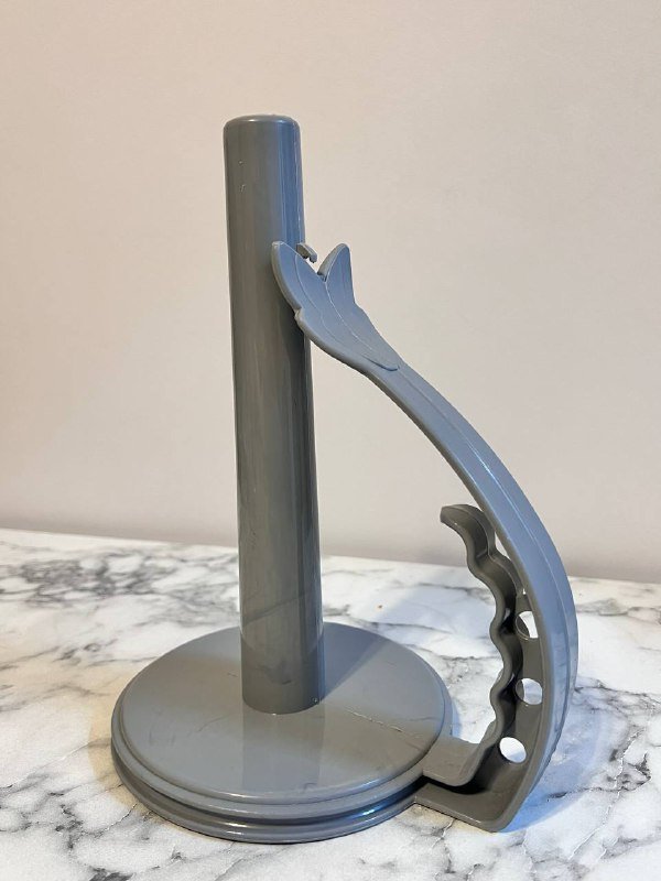 Игрушка-антистресс, карточки, спортивный коврик, розетка с таймером, скотч, корзина для пакетов, подставка для полотенец, банки для хранения, набор специй, тазик 7