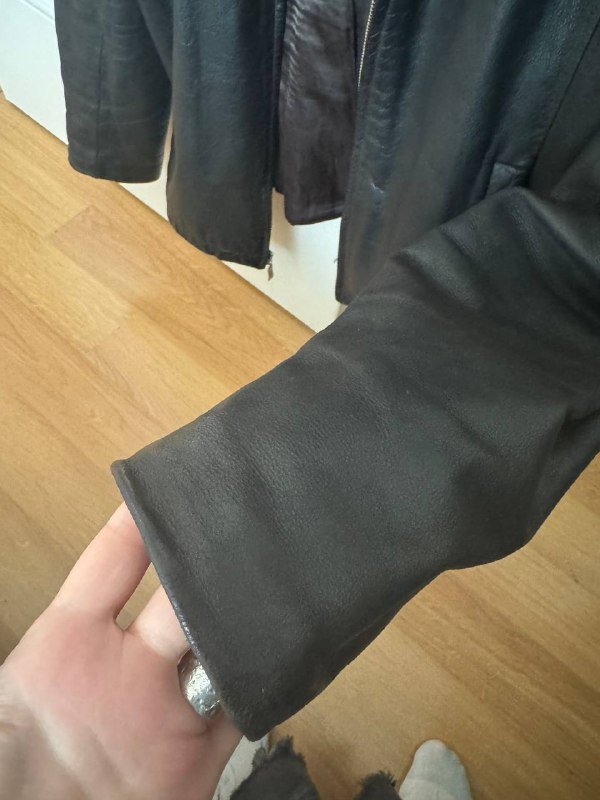 Винтажная кожаная куртка унисекс размер M 5