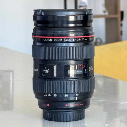 Объектив Canon EF 24-70