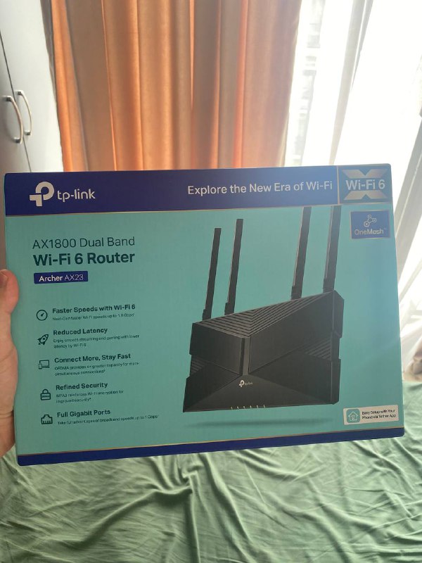 Wi-Fi 6 роутер, игровое кресло, студийные мониторы, стойка микрофона, экран акустический, звуковая карта, миди-клавиатура 4