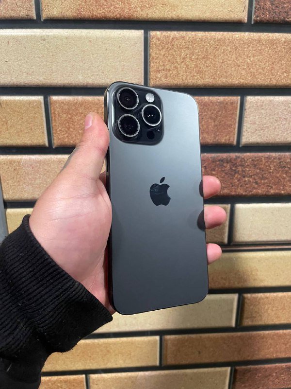 Apple iPhone 15 Pro Max 1TB, iPhone 12 128GB, iPhone 11 Pro 256GB