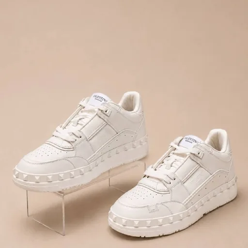 Кожаные кроссовки Valentino