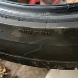 Шина 235/40 R19 4