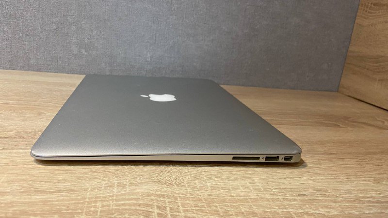 MacBook Air 13 (2014, i5, 4GB, 128GB)