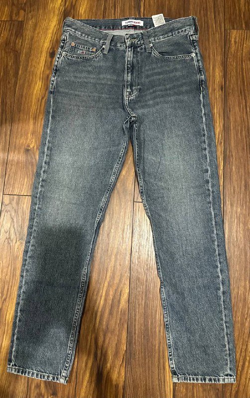 Кеды Karl Lagerfeld, джинсовка, пальто женское, сумка DKNY, джинсы Tommy Hilfiger, кеды DKNY, рубашка Minus, штаны Puma, лоферы, рюкзак Sury Frey, кофта с капюшоном 6