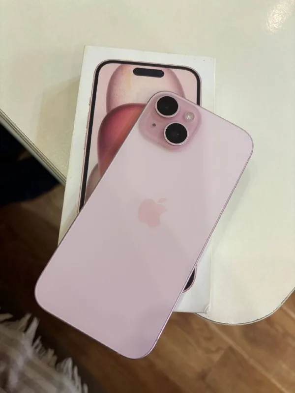 iPhone 15 1