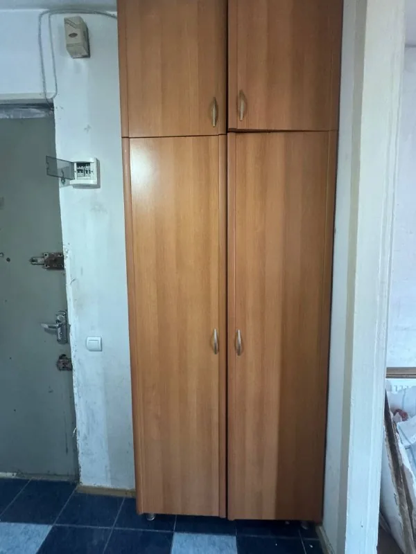 Шкаф