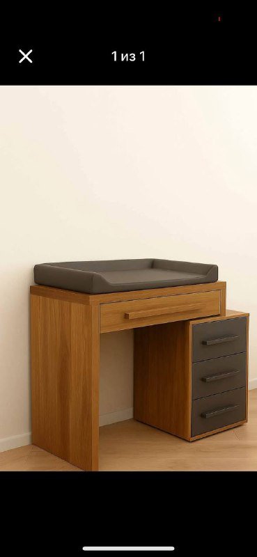 Стол с ящиками