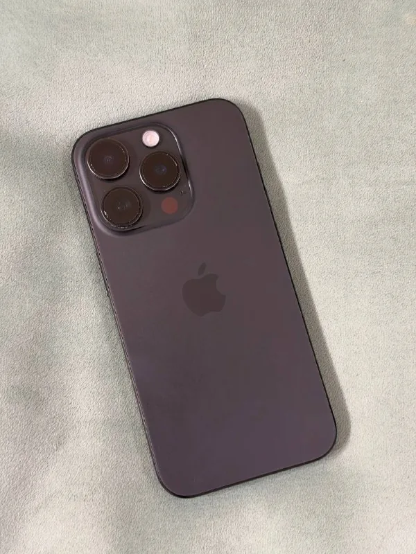 iPhone 15 Pro, 256 GB, Black Titanium 1