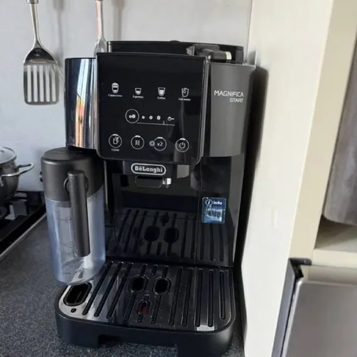 Кофемашина DeLonghi Magnifica Start ECAM 220.60.B