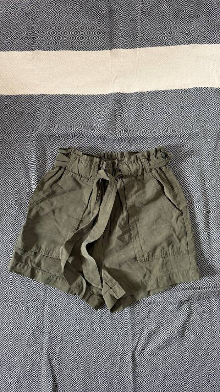 Юбка изумрудного цвета, хаки шорты, майка в комплекте 5