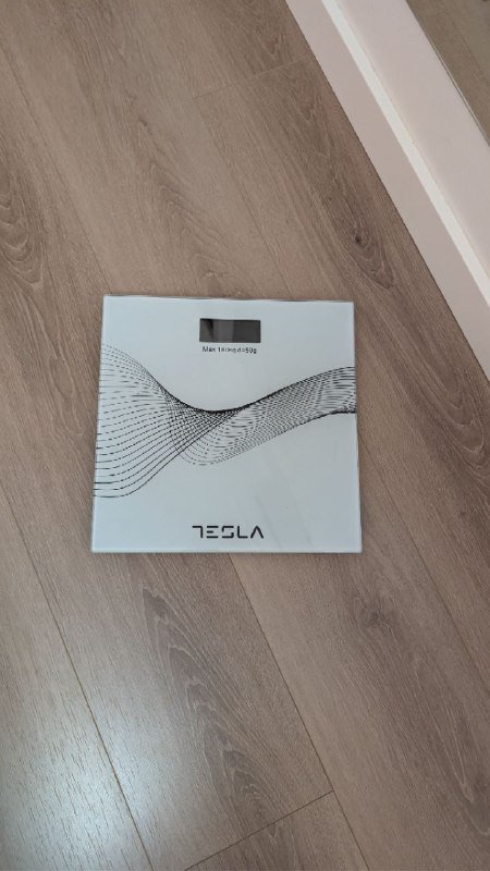 Весы напольные Tesla