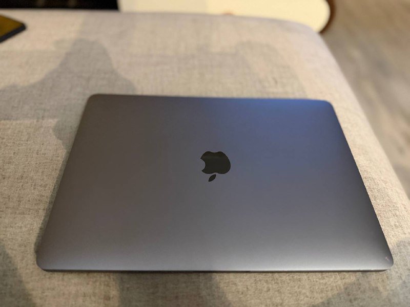 MacBook Pro Touch Bar 13-inch 2016 8GB RAM 2