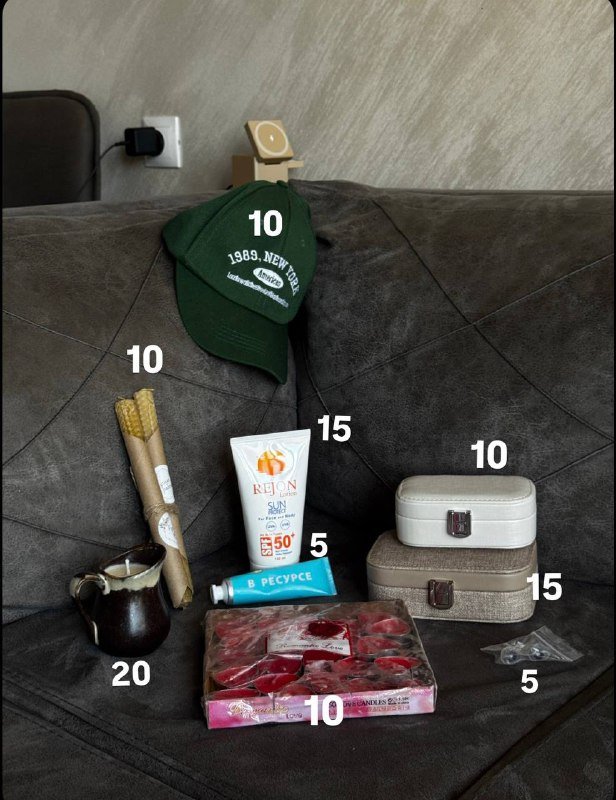 Крем SPF, массажная свеча, косметика, бальзам для губ, контуринг, блеск, помада, румяна, мисти для тела, многоразовые беруши, кепка, шкатулки 2