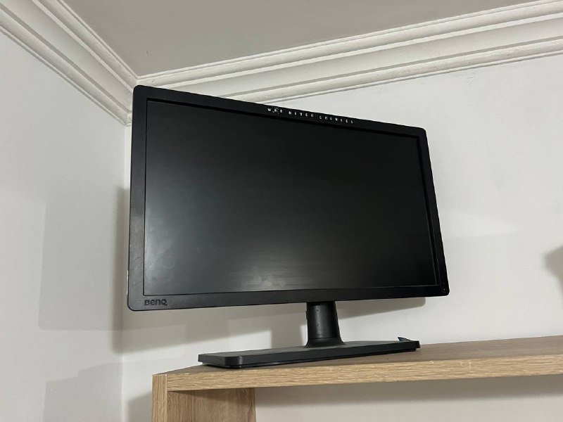 Монитор Benq, микроволновка Samsung, микшерный пульт, детская кроватка, утюг Braun, вентилятор Tefal