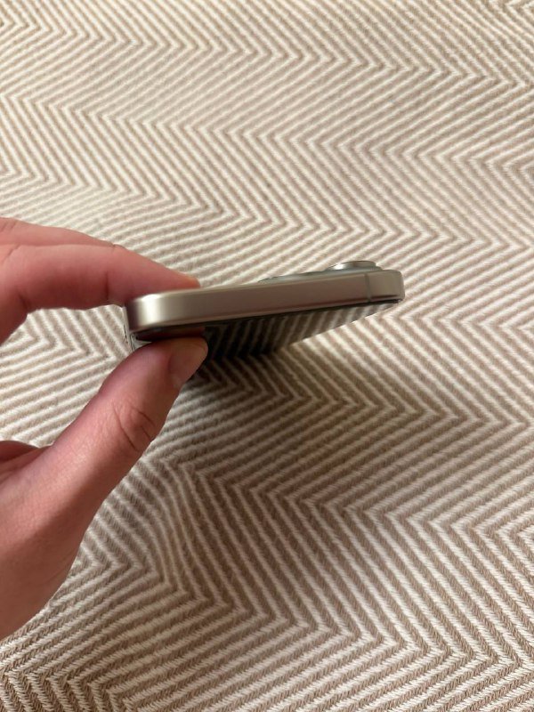 iPhone 16 Pro Max 256 GB Natural Titanium 5