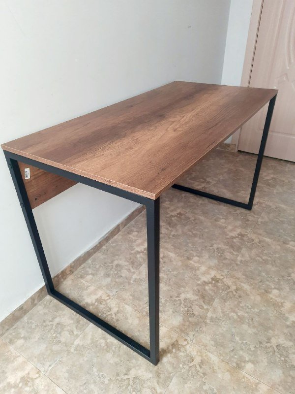 Письменный стол