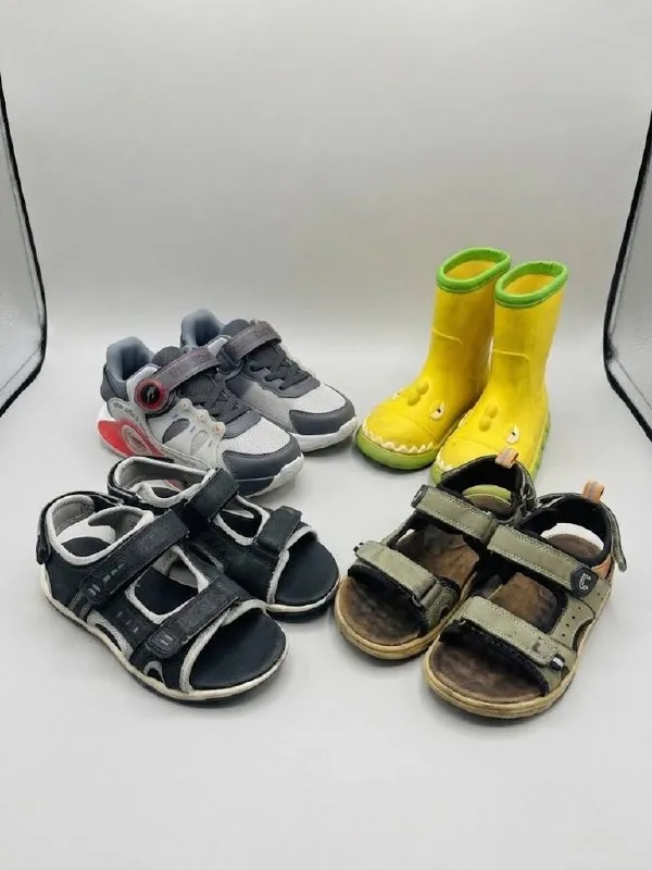 Children’s shoes, size 30–31