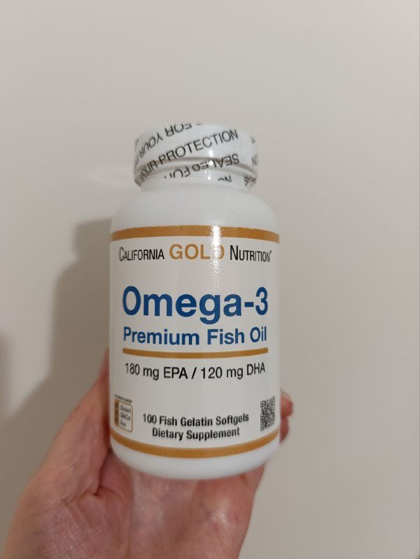 Банка омега-3 Premium Fish Oil запечатанная