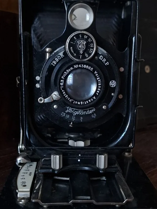 Фотоаппарат Voigtlander, кассеты, бачки, чехол 1