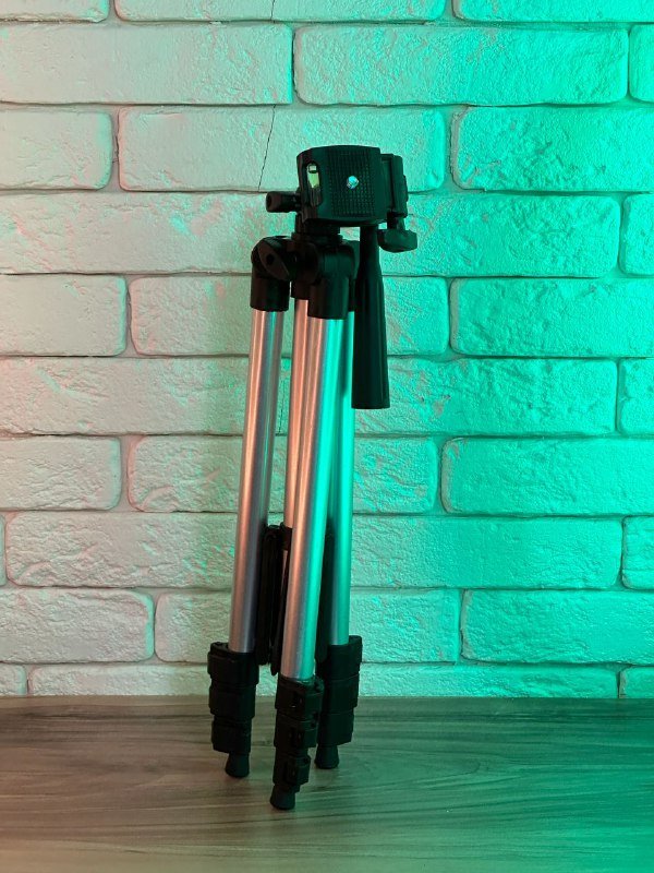 Штатив с креплением для телефона и фотокамеры 2