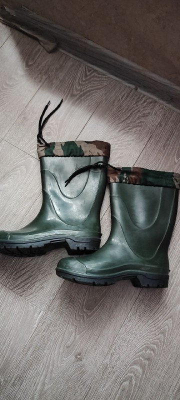 Сапоги резиновые, ботинки утеплённые детские