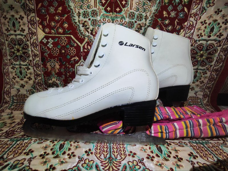 Женские коньки Larsen 36 размер