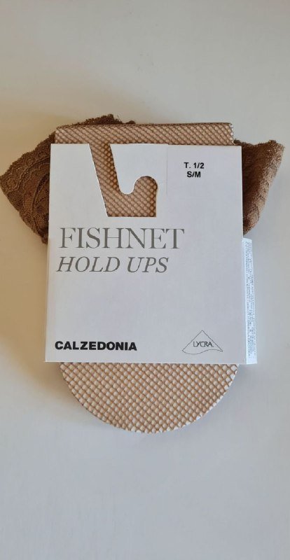 Снуд Cornelle, Повязка H&M, Кроссовки Vogg, Колготки Calzedonia, Чулки Calzedonia 9