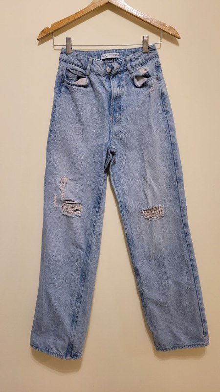 Джинсы Massimo Dutti, Zara, свитеры, кардиган, плащи, жилет 4