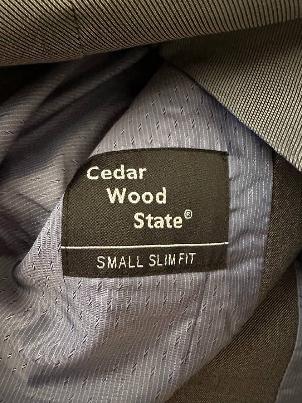 Трендовый серый жилет Cedar Wood State 5