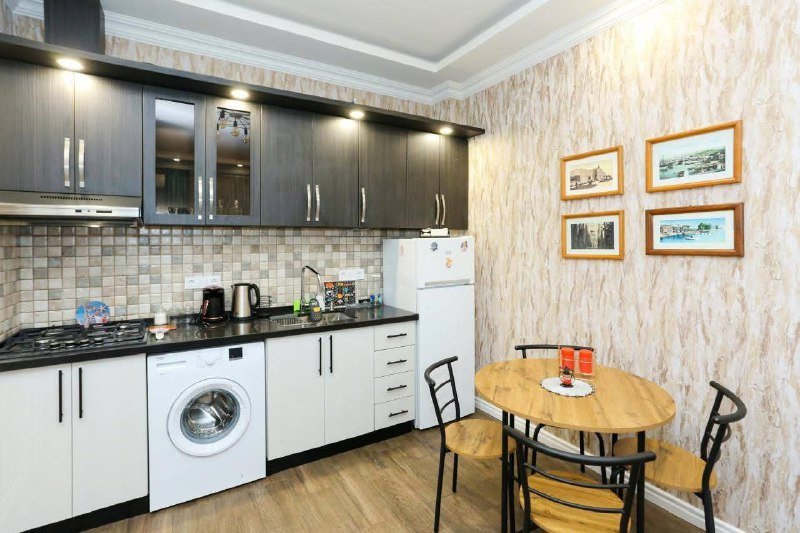 2-комнатная квартира в центре Батуми на длительный срок 2