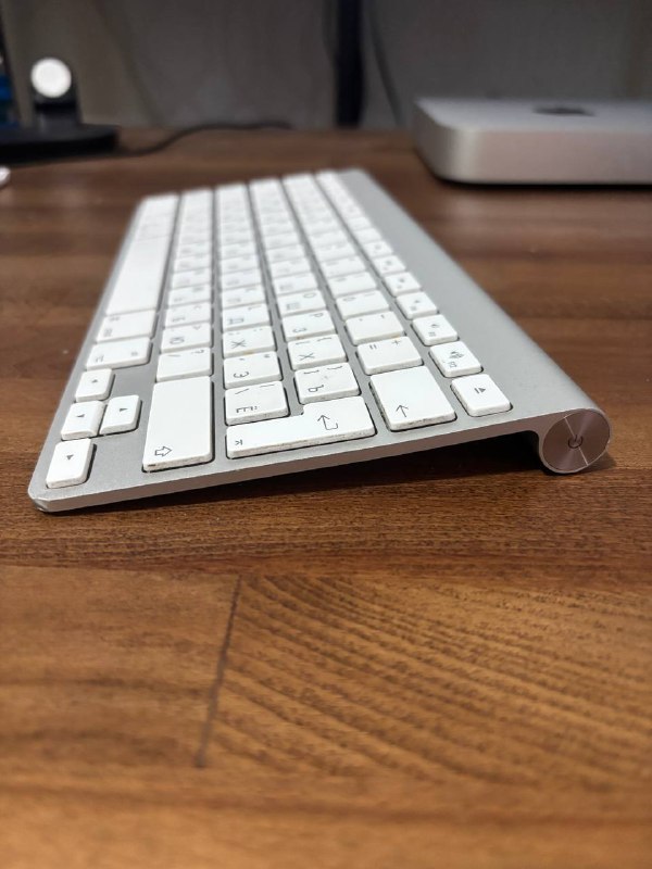 Mac Mini 2023 with Apple Magic Keyboard 7