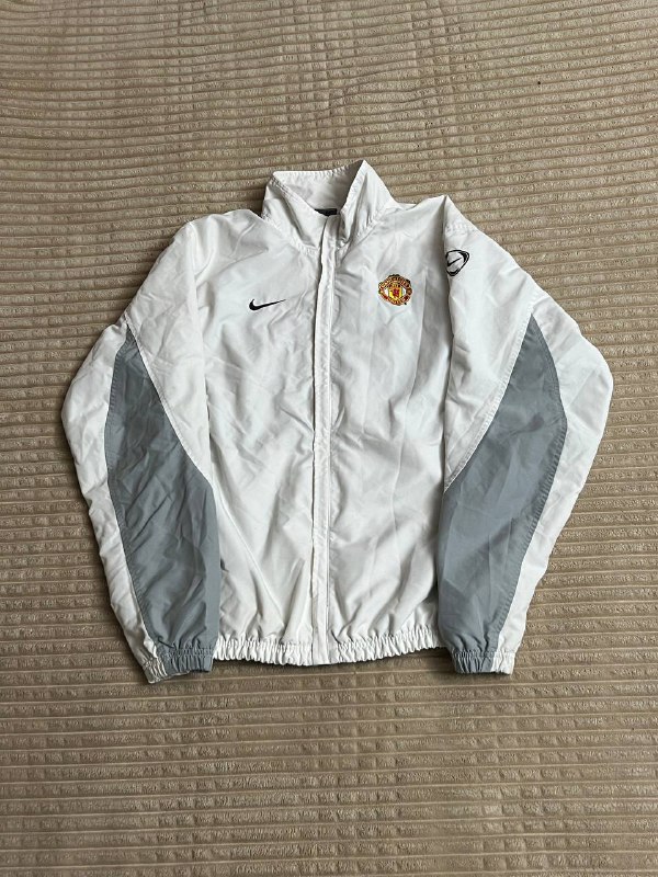 оригинальный nike manchester untied, nike с капюшоном