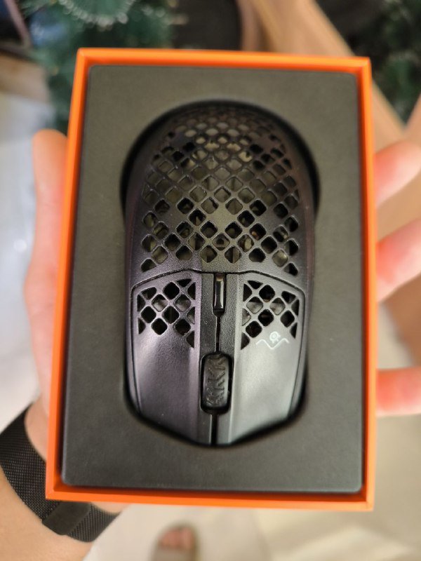 SteelSeries Aerox 3 мышь 2