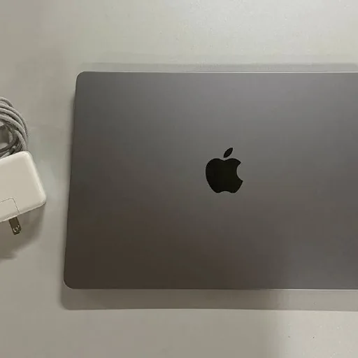MacBook Air 13,6 дюйма M2 8/256 ГБ