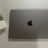MacBook Air 13,6 дюйма M2 8/256 ГБ 1