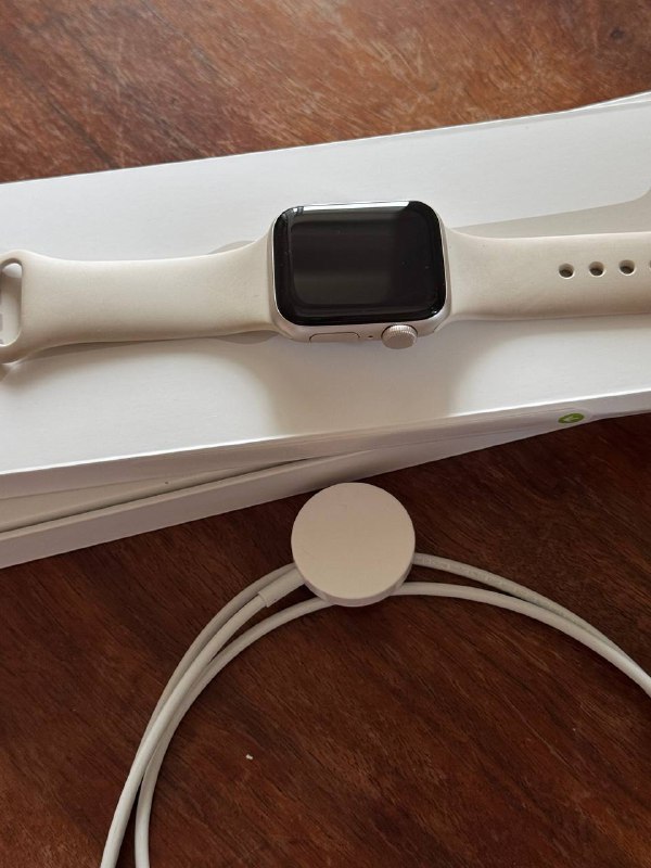 Apple Watch SE gen 2 40 mm 2