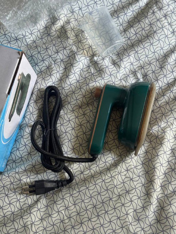 Мини-утюг с поворотной ручкой для вертикальной глажки 3