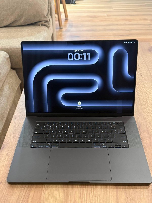 iPhone 16 Pro Max 256GB, Macbook 16 M4 Pro 24GB RAM 512GB SSD 6