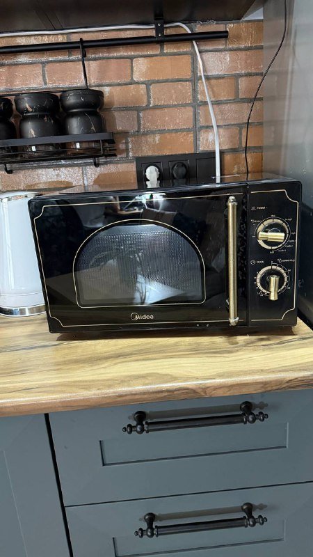 Микроволновка Midea