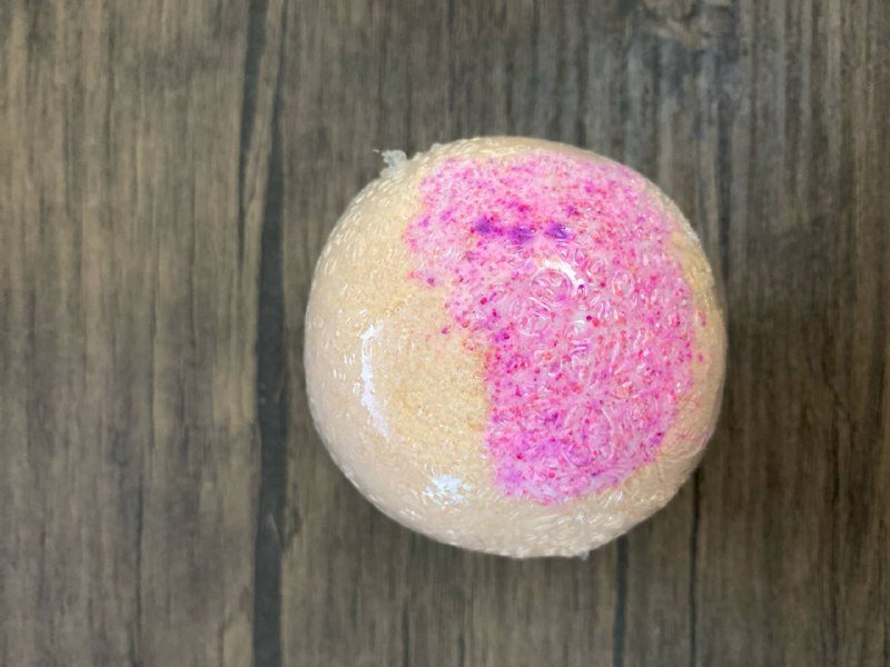 бомбочка для ванны с ароматом ягод