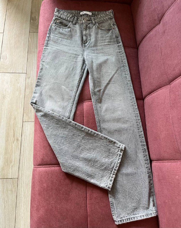 Топ Zara, джинсы серые, юбка-шорты, майка, юбка мини, кофта, сумка пушистая 3