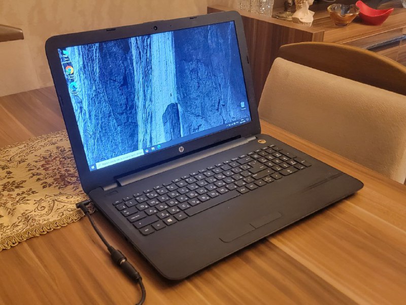 Ноутбук HP 15ay057ur, i5, 4GB RAM, 120GB SSD 4