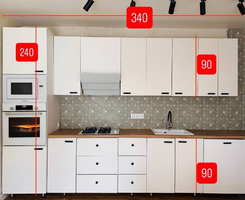 Кухня белая матовая MDF с вытяжкой