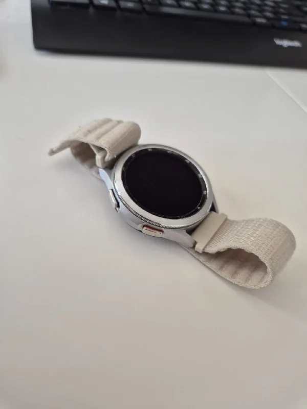 Samsung Galaxy Watch 4 Classic 1