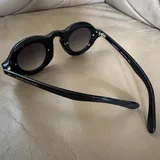 Очки Burberry, платье D&G, джинсы Vicolo 9
