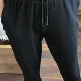 Джинсовка, жилетка Michael Kors, джинсы, брюки Puma и джогеры 9