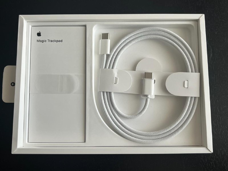 Apple Magic Trackpad 3 полный комплект 5