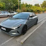 Hyundai Elantra 2022 4